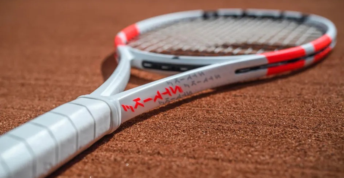 Racchetta da tennis Babolat Pure Strike 97 con piatto corde da 97 pollici per il controllo